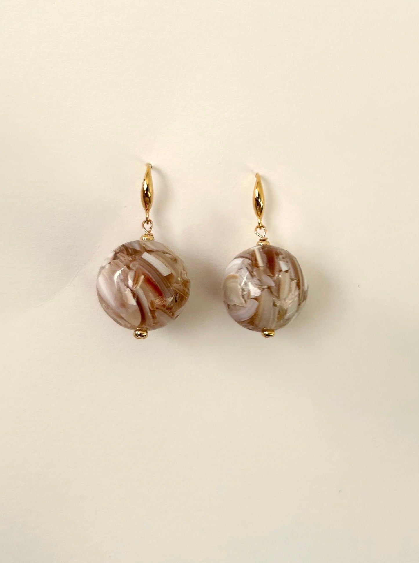 Sunset Earrings in Mother of Pearl