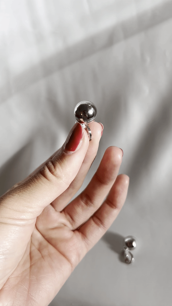 Vintage Minimal Ball Earrings