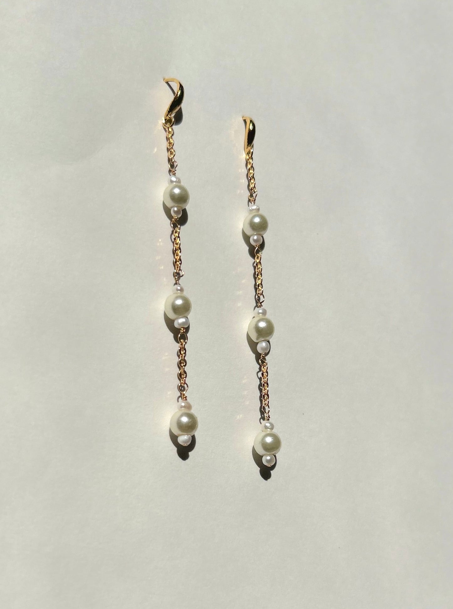 Ceremony Earrings in Pearl